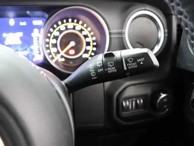 クライスラー・ジープ ジープ ラングラー アンリミテッド サハラ 静岡県 2019(令1)年 3.3万km 青 衝突軽減ブレーキ　/黒革　/ＡＣＣ　/純正ナビＴＶ　/バックカメラ　/ＥＴＣ　/ＬＥＤ　/ＪＩＰＰＥＳＥＮマフラー　/ＪＩＰＰＥＳＥＮ１７ＡＷ　/シートヒーター　/ハンドルヒーター　/コーナーセンサー　/スペアキー