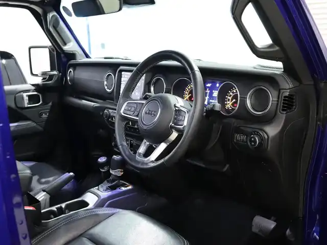 クライスラー・ジープ ジープ ラングラー アンリミテッド サハラ 静岡県 2019(令1)年 3.3万km 青 衝突軽減ブレーキ　/黒革　/ＡＣＣ　/純正ナビＴＶ　/バックカメラ　/ＥＴＣ　/ＬＥＤ　/ＪＩＰＰＥＳＥＮマフラー　/ＪＩＰＰＥＳＥＮ１７ＡＷ　/シートヒーター　/ハンドルヒーター　/コーナーセンサー　/スペアキー
