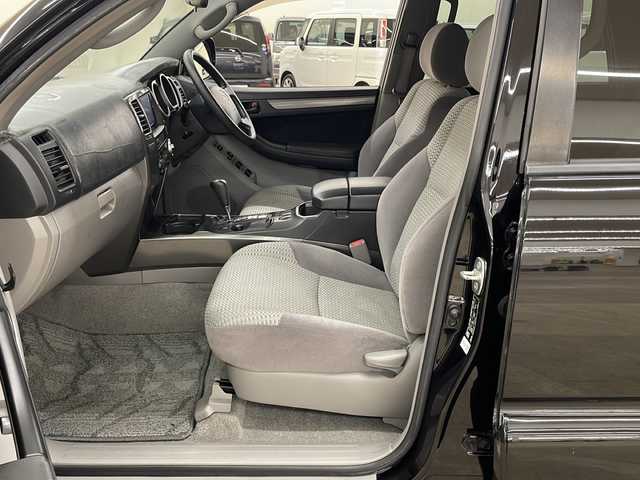 トヨタ ハイラックス サーフ SSR－X LTD 道央・札幌 2008(平20)年 14.3万km ブラック /4WD//社外メモリーナビ：NHZN-W57/(CD/DVD/フルセグ/ラジオ)//ETC//ルーフレール//ステップ//電格ミラー//100V電源//ドアバイザー//純正フロアマット//ヘッドライトレベライザー//新車時保証書//取扱説明書//スペアキー//積み込み冬タイヤ