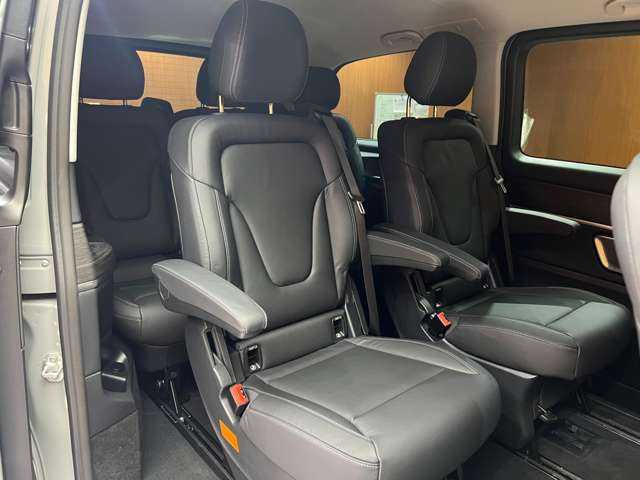 メルセデス・ベンツ Ｍ・ベンツ Ｖ２２０ d ロング 千葉県 2025(令7)年 0.1万km未満 グレー 純正ナビ　/３６０°カメラ　/ＡＣＣ　/ブラックレザーシート　/シートヒーター　/パワーシート　/ＬＥＤヘッドライト　/オートライト　/電動リアゲート　/ＢＳＭ　/レーンキープアシスト　/フルセグＴＶ　/ＥＴＣ