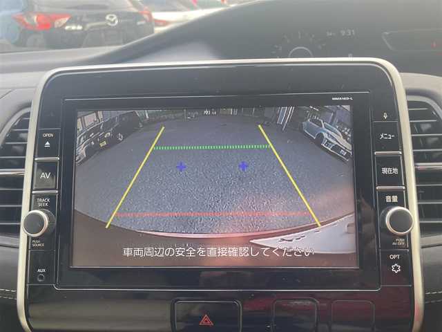 日産 セレナ ハイウェイスター 愛知県 2017(平29)年 13.8万km マルーンレッド 2トーン エマージェンシーブレーキ/純正9インチSDナビ/純正リヤフリップダウンモニター/DVD&CD&Blu-rayビデオ/地デジフルセグ/バックカメラ/LEDヘッドライト/オートライト/クルーズコントロール/ビルトインETC/インテリジェントキー×2ケ/ハンズフリーパワースライドドア/純正アルミホイル/保証書取説有り