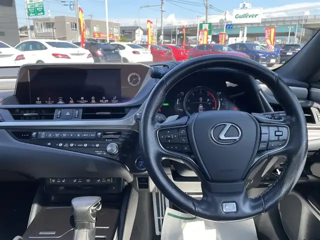 レクサス ＥＳ 300h Fスポーツ 石川県 2020(令2)年 4.2万km ホワイトノーヴァガラスフレーク ワンオーナー/純正ナビ/フルセグTV/全方位カメラ/LEDヘッドライト/ETC/サンルーフ/革シート/レクサスセーフティ/レーダークルーズ/純正アルミホイール/スマートキー/プッシュスタート/電動ミラー/レーンアシスト/ドライブレコーダー/保証書