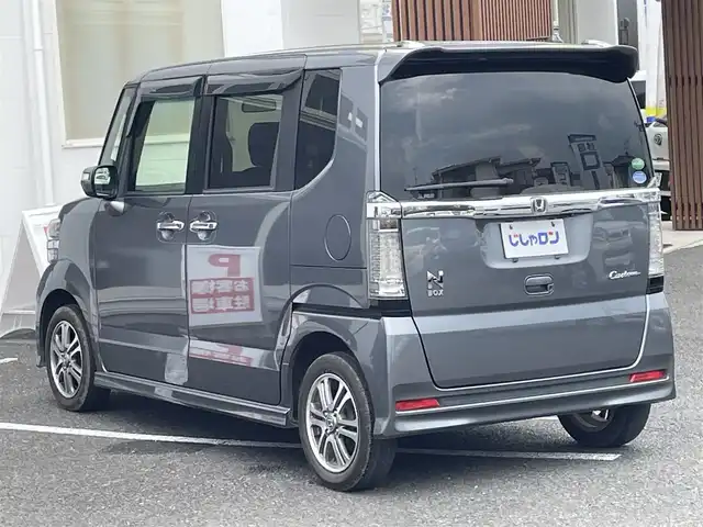 ホンダ Ｎ ＢＯＸ カスタム G Lパッケージ 埼玉県 2017(平29)年 6.6万km シャイニンググレーM (株)IDOMが運営する【じしゃロン川越店】の自社ローン専用車両になります。こちらは現金またはオートローンご利用時の価格です。自社ローンご希望の方は別途その旨お申付け下さい/社外SDナビ　CN-RE03D/フルセグ/Bluetooth/CD/DVD/AM/FM/バックカメラ/パワースライドドア/ETC/純正１４インチアルミホイール/HID/フォグ/ウインカーミラー/スマートキー/スペアキー/プッシュスタート/リアシェード/ドアバイザー/純正フロアマット/車両取扱説明書/保証書
