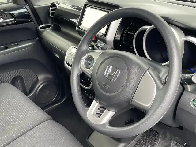 ホンダ Ｎ ＢＯＸ カスタム G Lパッケージ 埼玉県 2017(平29)年 6.6万km シャイニンググレーM (株)IDOMが運営する【じしゃロン川越店】の自社ローン専用車両になります。こちらは現金またはオートローンご利用時の価格です。自社ローンご希望の方は別途その旨お申付け下さい/社外SDナビ　CN-RE03D/フルセグ/Bluetooth/CD/DVD/AM/FM/バックカメラ/パワースライドドア/ETC/純正１４インチアルミホイール/HID/フォグ/ウインカーミラー/スマートキー/スペアキー/プッシュスタート/リアシェード/ドアバイザー/純正フロアマット/車両取扱説明書/保証書