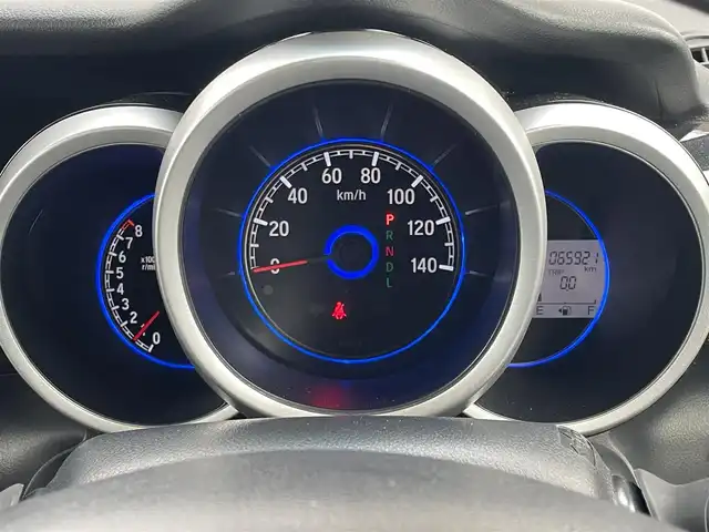 ホンダ Ｎ ＢＯＸ カスタム G Lパッケージ 埼玉県 2017(平29)年 6.6万km シャイニンググレーM (株)IDOMが運営する【じしゃロン川越店】の自社ローン専用車両になります。こちらは現金またはオートローンご利用時の価格です。自社ローンご希望の方は別途その旨お申付け下さい/社外SDナビ　CN-RE03D/フルセグ/Bluetooth/CD/DVD/AM/FM/バックカメラ/パワースライドドア/ETC/純正１４インチアルミホイール/HID/フォグ/ウインカーミラー/スマートキー/スペアキー/プッシュスタート/リアシェード/ドアバイザー/純正フロアマット/車両取扱説明書/保証書