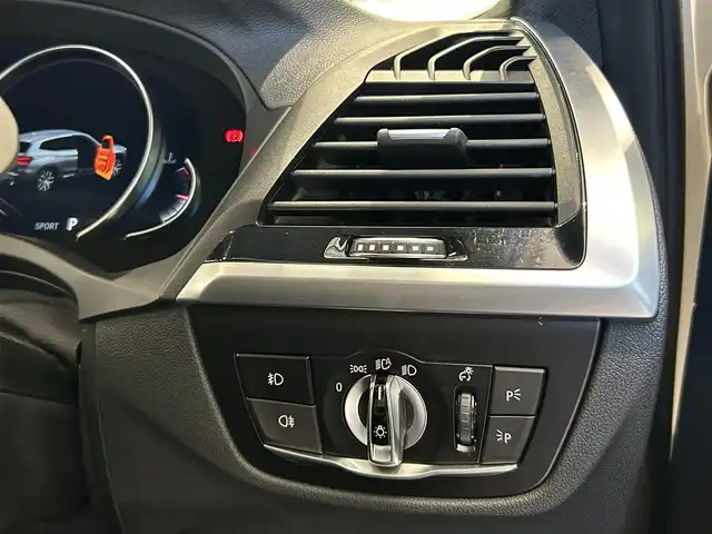 ＢＭＷ Ｘ３ xDrive20d Mスポーツ 福岡県 2018(平30)年 4.4万km アルピンホワイトⅢ ハイラインＰＫＧ　/黒革　/純正ナビ／ＴＶ　/パーキングアシスト＋　/Ｂｌｕｅｔｏｏｔｈ　/ＨＵＤ　/ＡＣＣ　/ＢＳＭ　/コンフォートアクセス　/メモリ付パワーシート　/前席シートヒーター　/ＯＰ２０ＡＷ　/前後ドラレコ