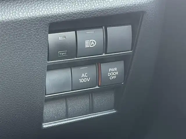 トヨタ ノア ハイブリッド S－Z 千葉県 2023(令5)年 2.6万km ホワイトパールクリスタルシャイン トヨタセーフティセンス/１０．５インチディスプレイオーディオ/１００Ｖアクセサリーコンセント/Ｄ／Ｎ席シートヒーター/電動パーキングブレーキ/両側パワースライドドア/前後コーナーセンサー/バックカメラ