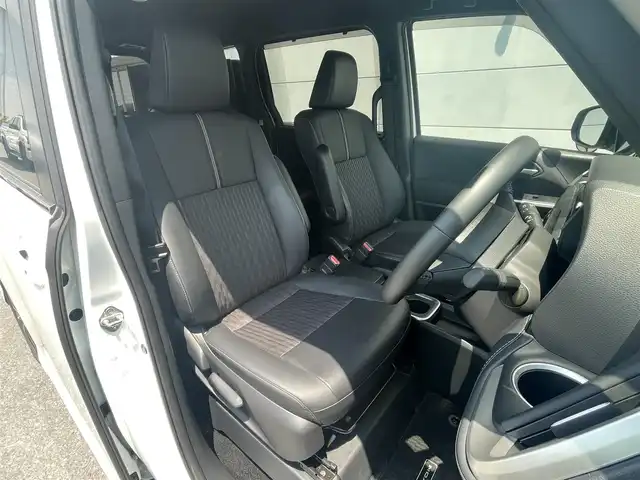 トヨタ ノア ハイブリッド S－Z 千葉県 2023(令5)年 2.6万km ホワイトパールクリスタルシャイン トヨタセーフティセンス/１０．５インチディスプレイオーディオ/１００Ｖアクセサリーコンセント/Ｄ／Ｎ席シートヒーター/電動パーキングブレーキ/両側パワースライドドア/前後コーナーセンサー/バックカメラ