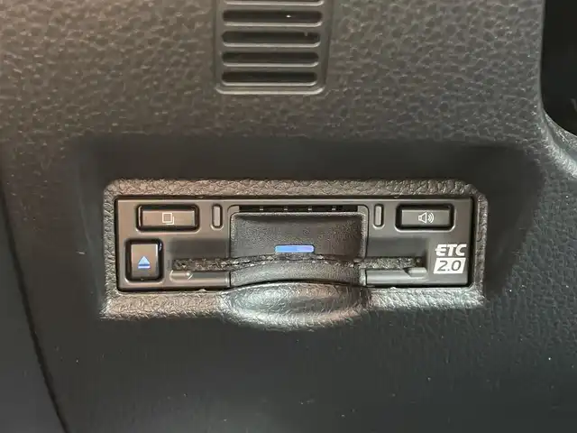 トヨタ ノア ハイブリッド S－Z 千葉県 2023(令5)年 2.6万km ホワイトパールクリスタルシャイン トヨタセーフティセンス/１０．５インチディスプレイオーディオ/１００Ｖアクセサリーコンセント/Ｄ／Ｎ席シートヒーター/電動パーキングブレーキ/両側パワースライドドア/前後コーナーセンサー/バックカメラ