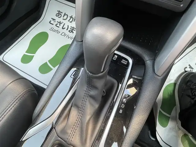 トヨタ カローラ クロス ハイブリッド Z 千葉県 2024(令6)年 1万km センシュアルレッドマイカ トヨタセーフティセンス/　衝突軽減ブレーキ/レーンキープアシスト/　レーダークルーズコントロール/オートハイビーム/　クリアランスソナー/ブラインドスポットモニター/トヨタチームメイト/　アドバンストパーク/8インチディスプレイオーディオ/　フルセグ/BT/カープレイ/USB/全方位カメラ/ステアリングスイッチ/ETC/電動パーキングブレーキ/ブレーキホールド/パワーバックドア/ハーフレザーシート/パワーシート(D席)/シートヒーター(D/N席)/LEDヘッドライト/オートライト/フォグライト/純正フロアマット/純正18インチAW