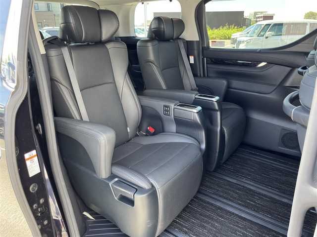 トヨタ アルファード S Cパッケージ 奈良県 2020(令2)年 4.3万km スパークリングブラックパールクリスタルシャイン 純正9インチディスプレイオーディオ/（フルセグ/BT/AppleCarPlay/AndroidAuto)/レーダークルーズコントロール/バックカメラ/ブラインドスポットモニター/前後コーナーセンサー/プリクラッシュセーフティ/レーンキープアシスト/両側パワースライドドア/電動リアゲート/全席パワーシート/運転席メモリーシート/前席シートヒーター/前席エアーシート/ハンドルヒーター/後席サンシェード/デジタルインナーミラー/前方ドライブレコーダー/ETC/純正18インチAW/保証書/取り扱い説明書/スペアキーX1