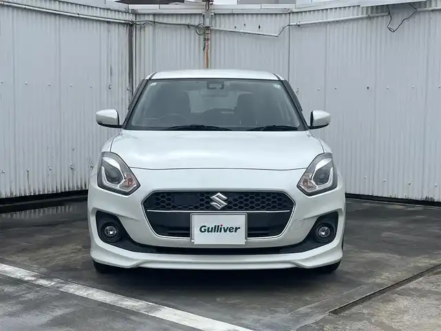 スズキ スイフト RS 広島県 2017(平29)年 6.8万km ピュアホワイトP 走行距離67435km/5速ミッション/純正16インチブラック塗装アルミホイール/ディスプレイオーディオ（ATOTO-S8）/・Bluetooth/・バックカメラ/・Googleマップなど/ドライブレコーダー/ビルトインETC/運転席シートヒーター/セーフティパッケージ/・アダプティブクルーズコントロール/・デュアルセンサーブレーキサポート/・車線逸脱警報機能/・ふらつき警報機能/・先行車発知らせ機能/・ハイビームアシスト機能/・オートライト/スマートキー×2/フロアマット/新車保証書有/取扱説明書有
