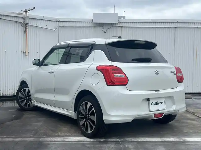 スズキ スイフト RS 広島県 2017(平29)年 6.8万km ピュアホワイトP 走行距離67435km/5速ミッション/純正16インチブラック塗装アルミホイール/ディスプレイオーディオ（ATOTO-S8）/・Bluetooth/・バックカメラ/・Googleマップなど/ドライブレコーダー/ビルトインETC/運転席シートヒーター/セーフティパッケージ/・アダプティブクルーズコントロール/・デュアルセンサーブレーキサポート/・車線逸脱警報機能/・ふらつき警報機能/・先行車発知らせ機能/・ハイビームアシスト機能/・オートライト/スマートキー×2/フロアマット/新車保証書有/取扱説明書有