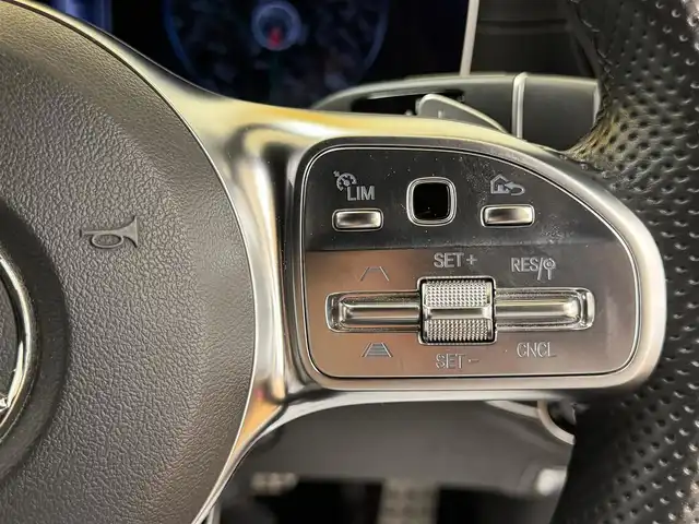 メルセデス・ベンツ Ｍ・ベンツ Ｅ２２０ｄ SWアバンギャルド AMGライン 群馬県 2019(平31)年 8.6万km ポーラホワイト 安全装備/・アクティブブレーキシステム/・ブラインドスポット/・ESP横滑り防止/・レーンキープアシスト/・全方位カメラ/・クルーズコントロール/・クリアランスソナー/・オートライト/・オートマチックハイビーム/・SOSコール/12.3インチ純正ワイドナビ/・AM/FM/USB/・フルセグTV/SD/・Bluetooth/・ブルメスター/LEDヘッドライト/サンルーフ/ETC/全席シートヒーター/前席シートメモリー/電動パーキング/純正フロアマット/純正19インチアルミホイール/スマートキー/プッシュスタート
