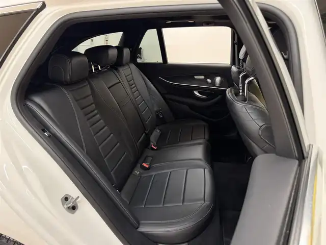 メルセデス・ベンツ Ｍ・ベンツ Ｅ２２０ｄ SWアバンギャルド AMGライン 群馬県 2019(平31)年 8.6万km ポーラホワイト 安全装備/・アクティブブレーキシステム/・ブラインドスポット/・ESP横滑り防止/・レーンキープアシスト/・全方位カメラ/・クルーズコントロール/・クリアランスソナー/・オートライト/・オートマチックハイビーム/・SOSコール/12.3インチ純正ワイドナビ/・AM/FM/USB/・フルセグTV/SD/・Bluetooth/・ブルメスター/LEDヘッドライト/サンルーフ/ETC/全席シートヒーター/前席シートメモリー/電動パーキング/純正フロアマット/純正19インチアルミホイール/スマートキー/プッシュスタート