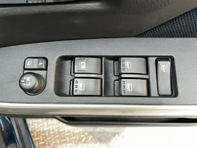 トヨタ ルーミー カスタムG 鹿児島県 2022(令4)年 4.1万km レーザーブルークリスタルシャイン 禁煙車/ディスプレイオーディオ/（Bluetooth.フルセTV.Androidauto.Applecarplay）/バックモニター/ビルトインETC/両側パワースライドドア/スマートアシスト/・衝突軽減支援ブレーキ/・車線逸脱警報/・先行車発進お知らせ機能/・アダプティブクルーズコントロール/電動パーキング/ブレーキホールド/レザー調シートカバー