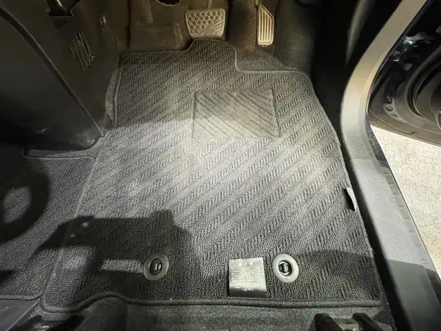 トヨタ ルーミー カスタムG 鹿児島県 2022(令4)年 4.1万km レーザーブルークリスタルシャイン 禁煙車/ディスプレイオーディオ/（Bluetooth.フルセTV.Androidauto.Applecarplay）/バックモニター/ビルトインETC/両側パワースライドドア/スマートアシスト/・衝突軽減支援ブレーキ/・車線逸脱警報/・先行車発進お知らせ機能/・アダプティブクルーズコントロール/電動パーキング/ブレーキホールド/レザー調シートカバー