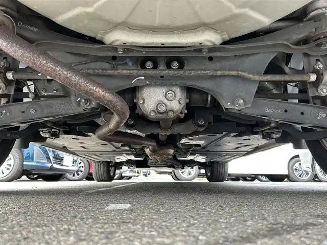 スバル アウトバック リミテッド 群馬県 2016(平28)年 5.5万km クリスタルホワイトP 4WD/純正8型ナビ(CN-LR810D)/CD・DVD・SD/USB・BT・フルセグTV/バックカメラ/ドライブレコーダー/ETC/クルーズコントロール/レザーシート/シートメモリー/前席パワーシート/全席シートヒーター/パワーバックドア/ブラインドスポットモニター/横滑り防止装置/レーンキープアシスト/衝突軽減ブレーキ/アイドリングストップ/LEDヘッドライト/純正アルミホイール/純正フロアマット