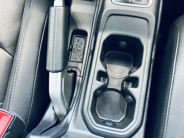 クライスラー・ジープ ジープ ラングラー アンリミテッド サハラ 大阪府 2020(令2)年 1.4万km 青 ACC/純正ナビ/TV/バック・フロントカメラ/applecarplay/純正18インチAW/LEDヘッドライト/ブラインドスポット/クリアランスソナー/黒革/シートヒーター/ステアリングヒーター/アルパインスピーカー/スマートキー