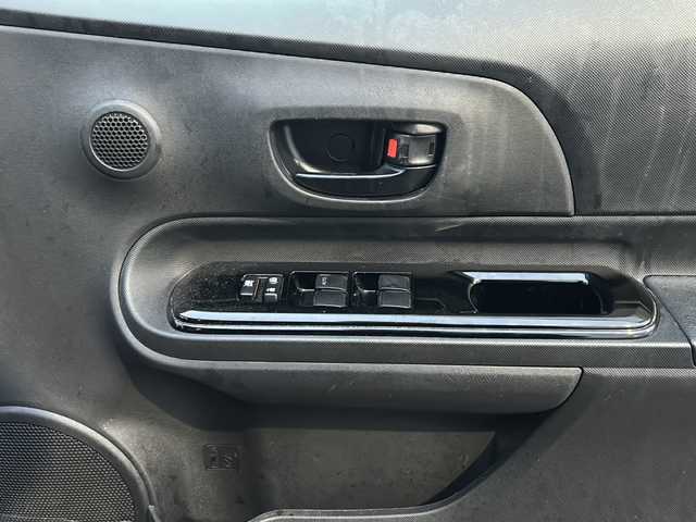 トヨタ アクア 石川県 2018(平30)年 6万km ブラックマイカ ワンオーナー/トヨタセーフティセンス/・衝突軽減ブレーキ/・レーンキープアシスト/・コーナーセンサー/純正SDナビゲーション/【Bluetooth・ワンセグ・CD・SD・AUX】/ビルトインETC/バックカメラ/エンジンプッシュスタート/・スマートキー/・スペアキー/ハロゲンヘッドライト/・オートライト/・オートハイビーム/前席シートヒーター/純正マット/ステアリングリモコン/横滑り防止装置/保証書/取扱説明書