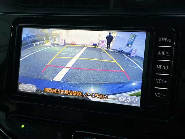 トヨタ アクア 石川県 2018(平30)年 6万km ブラックマイカ ワンオーナー/トヨタセーフティセンス/・衝突軽減ブレーキ/・レーンキープアシスト/・コーナーセンサー/純正SDナビゲーション/【Bluetooth・ワンセグ・CD・SD・AUX】/ビルトインETC/バックカメラ/エンジンプッシュスタート/・スマートキー/・スペアキー/ハロゲンヘッドライト/・オートライト/・オートハイビーム/前席シートヒーター/純正マット/ステアリングリモコン/横滑り防止装置/保証書/取扱説明書