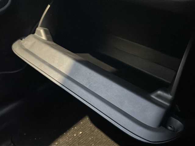 トヨタ アクア 石川県 2018(平30)年 6万km ブラックマイカ ワンオーナー/トヨタセーフティセンス/・衝突軽減ブレーキ/・レーンキープアシスト/・コーナーセンサー/純正SDナビゲーション/【Bluetooth・ワンセグ・CD・SD・AUX】/ビルトインETC/バックカメラ/エンジンプッシュスタート/・スマートキー/・スペアキー/ハロゲンヘッドライト/・オートライト/・オートハイビーム/前席シートヒーター/純正マット/ステアリングリモコン/横滑り防止装置/保証書/取扱説明書