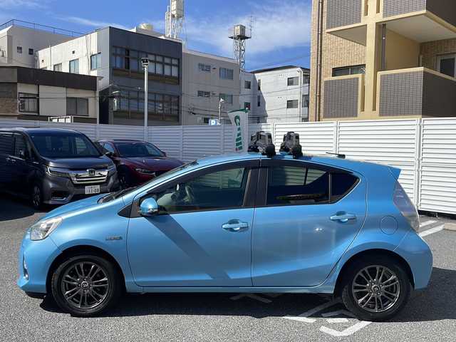 トヨタ アクア S 広島県 2014(平26)年 16.4万km クールソーダメタリック /登録時走行距離/　　　　　　　163258キロ/純正ナビ/地デジ/スペアキー×１/ETC/新車時整備手帳/　　【保証書】/取扱説明書/