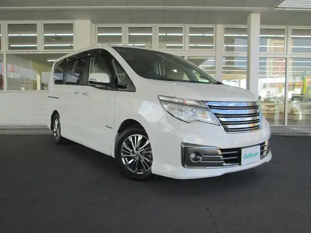 日産 セレナ ライダー パフォ Bライン S HV 千葉県 2014(平26)年 5.3万km ブリリアントホワイトパール 純正8型SDナビ、フルセグTV/バックカメラ/純正オーディオ【DVD/CD/BT/SD/USB】/純正後席フリップダウンモニター/両側パワースライドドア/LEDヘッドライト&ハロゲンフォグ/クルーズコントロール/車線逸脱防止警報装置/横滑り防止装置/アイドリングストップ/革巻きステアリング/社外スピーカー/社外前方ドライブレコーダー/ビルトインETC/スペアキー/取扱説明書/ナビ取扱説明書/新車時保証書