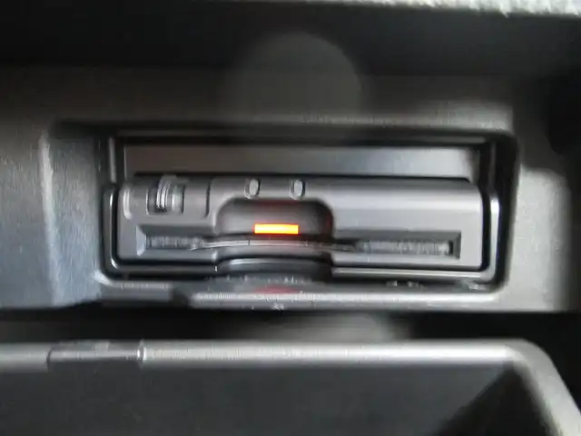 日産 セレナ ライダー パフォ Bライン S HV 千葉県 2014(平26)年 5.3万km ブリリアントホワイトパール 純正8型SDナビ、フルセグTV/バックカメラ/純正オーディオ【DVD/CD/BT/SD/USB】/純正後席フリップダウンモニター/両側パワースライドドア/LEDヘッドライト&ハロゲンフォグ/クルーズコントロール/車線逸脱防止警報装置/横滑り防止装置/アイドリングストップ/革巻きステアリング/社外スピーカー/社外前方ドライブレコーダー/ビルトインETC/スペアキー/取扱説明書/ナビ取扱説明書/新車時保証書