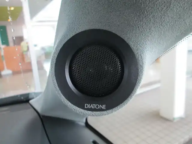 日産 セレナ ライダー パフォ Bライン S HV 千葉県 2014(平26)年 5.3万km ブリリアントホワイトパール 純正8型SDナビ、フルセグTV/バックカメラ/純正オーディオ【DVD/CD/BT/SD/USB】/純正後席フリップダウンモニター/両側パワースライドドア/LEDヘッドライト&ハロゲンフォグ/クルーズコントロール/車線逸脱防止警報装置/横滑り防止装置/アイドリングストップ/革巻きステアリング/社外スピーカー/社外前方ドライブレコーダー/ビルトインETC/スペアキー/取扱説明書/ナビ取扱説明書/新車時保証書