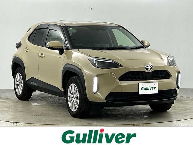 トヨタ ヤリスクロス G 愛知県 2023(令5)年 2.6万km ベージュ 禁煙車/４WD/純正8インチディスプレイオーディオ/（AM/FM/Bluetooth/USB/フルセグTV）/全方位カメラ/トヨタセーフティセンス/・プリクラッシュセーフティ/・レーントレーシングアシスト/・レーダークルーズコントロール/・オートマチックハイビーム/・クリアランスソナー/・パーキングサポートブレーキ/・ロードサインアシスト/ETC/前後ドライブレコーダー/マルチテレインセレクト/ダウンヒルアシスト/純正16インチアルミホイール/スマートキー/スペアキー1本/プッシュスタート/LEDヘッドライト/フロントフォグランプ/オートライト/純正フロアマット/電子パーキングブレーキ/オートホールド