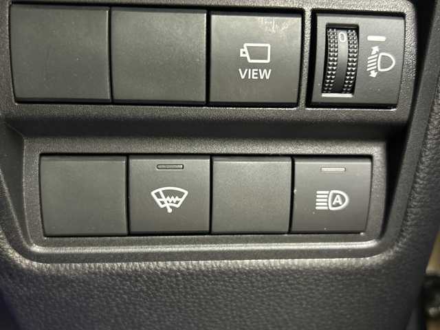 トヨタ ヤリスクロス G 愛知県 2023(令5)年 2.6万km ベージュ 禁煙車/４WD/純正8インチディスプレイオーディオ/（AM/FM/Bluetooth/USB/フルセグTV）/全方位カメラ/トヨタセーフティセンス/・プリクラッシュセーフティ/・レーントレーシングアシスト/・レーダークルーズコントロール/・オートマチックハイビーム/・クリアランスソナー/・パーキングサポートブレーキ/・ロードサインアシスト/ETC/前後ドライブレコーダー/マルチテレインセレクト/ダウンヒルアシスト/純正16インチアルミホイール/スマートキー/スペアキー1本/プッシュスタート/LEDヘッドライト/フロントフォグランプ/オートライト/純正フロアマット/電子パーキングブレーキ/オートホールド