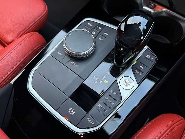 ＢＭＷ １１８ｄ Mスポーツ EDジョイ+ 福島県 2020(令2)年 3.6万km サファイアブラックP 純正ナビ(BT/USB)/バックカメラ/ミラー一体型ETC/前後ドライブレコーダー/ステアリングスイッチ/アクティブクルーズコントロール/インテリジェントセーフティ/コンフォートアクセス/レザーシート/シートヒーター/パワーシート/パワーバックドア/純正18AW/ワイアレスチャージャー/オートホールド/取扱説明書/保証書/スペアキー