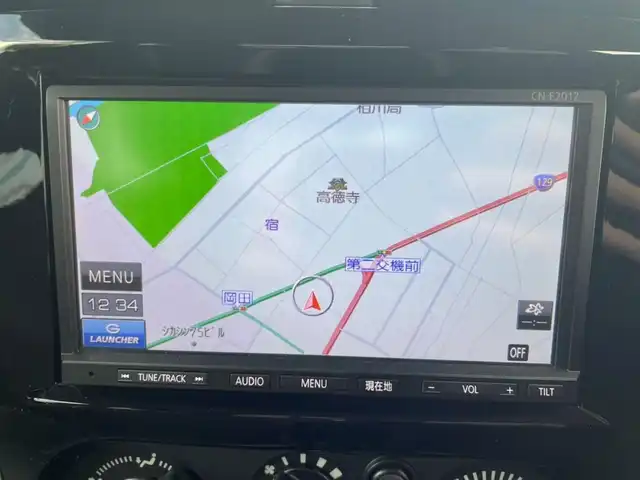 スズキ ジムニー ランドベンチャー 道央・札幌 2014(平26)年 8.7万km スチールシルバーM ワンオーナー/前席シートヒーター/純正メモリナビ/ワンセグTV/CD/純正１６インチアルミホイール/背面タイヤ/ハードカバー/キーレスキー/スペアキー１本/ETC/新車時保証書/取扱説明書