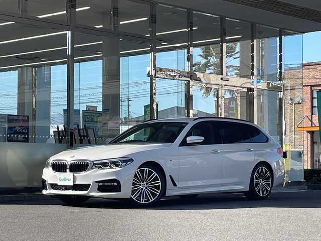 ＢＭＷ ５２３ｄ ツーリング Mスポーツ 福島県 2017(平29)年 7.1万km アルピンホワイトⅢ 黒革シート　全方位モニター　純正ナビ　バックカメラ　前後ドライブレコーダー　クルーズコントロール　パワーシート　シートヒーター　ステアリングスイッチ　革巻きステアリング　純正１９インチＡＷ　スペアキー