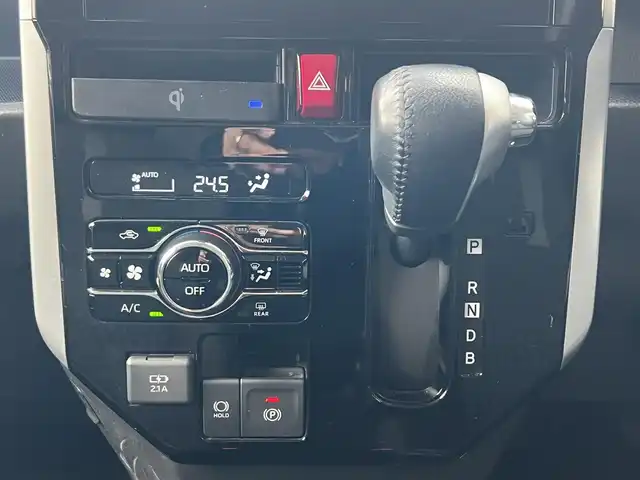 トヨタ ルーミー カスタムG－T 鹿児島県 2022(令4)年 5.5万km パールホワイトⅢ ワンオーナー/純正メモリナビ「NSZT-W68T」/　・DVD・SD・Bluetooth・フルセグTV/パノラミックビューモニター/ビルトインETC/社外前後ドラレコ「コムテック DC-DR652」/純正置くだけ充電/両側パワースライドドア（ウェルカムスイッチあり）/スマートアシスト/　・衝突回避支援ブレーキ/　・車線逸脱警報/　・アダプティブドライビングビーム/　・アダプティブクルーズコントロール/　・コーナーセンサー/純正LEDヘッドライト/純正LEDフォグランプ/オートライト/革巻きステアリング/ステアリングスイッチ/コンフォートパッケージ/　・前席シートヒーター/　・シートバックテーブル/リアサンシェード/純正15インチアルミホイール/電動オート格納ウインカー付ドアミラー/純正フロアマット/純正ドアバイザー/取扱説明書、新車保証書/スペアスマートキーX1本