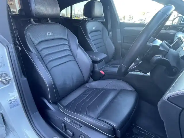 フォルクスワーゲン アルテオン TSI 4モーション Rラインアドバンス 栃木県 2018(平30)年 2.8万km オリックスホワイトパールエフェクト ヘッドアップディスプレイ/サンルーフ/黒革シート/パワーシート/シートヒーター/運転席マッサージ/ACC/フロントアシスト/レーンキープアシスト/ブラインドスポット/LEDヘッドライト/オートライト/パワーテールゲート/クリアランスソナー