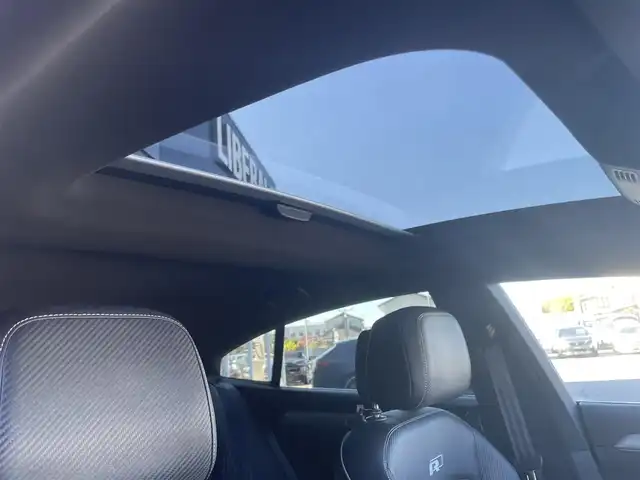 フォルクスワーゲン アルテオン TSI 4モーション Rラインアドバンス 栃木県 2018(平30)年 2.8万km オリックスホワイトパールエフェクト ヘッドアップディスプレイ/サンルーフ/黒革シート/パワーシート/シートヒーター/運転席マッサージ/ACC/フロントアシスト/レーンキープアシスト/ブラインドスポット/LEDヘッドライト/オートライト/パワーテールゲート/クリアランスソナー