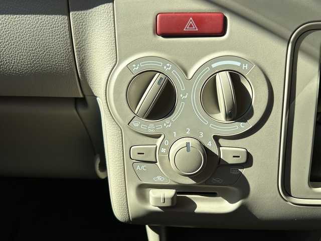 スズキ ラパン S 愛媛県 2017(平29)年 4.9万km フレンチミントPM 純正ナビ/Bluetooth/CD/USB/ワンセグ/全方位カメラ/バックカメラ/ドライブレコーダー前のみ/ETC/運転席シートヒーター/アイドリングストップ/純正フロアマット/プッシュスタート/レーンキープアシスト/保証書/取扱説明書/記録簿