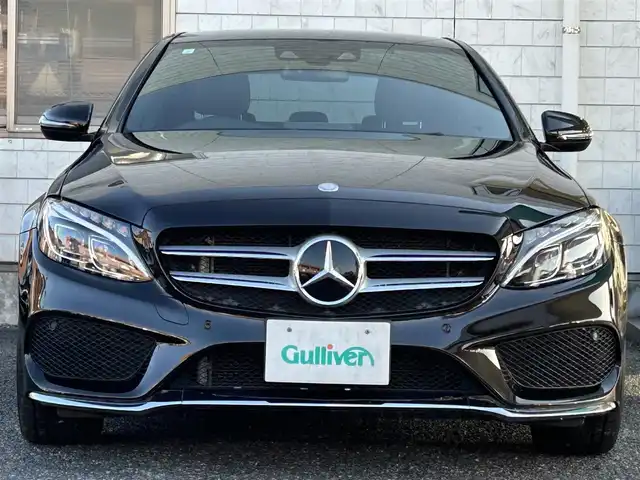 メルセデス・ベンツ Ｃ２２０ｄ 福岡県 2016(平28)年 7.7万km オブシディアンブラック 純正8.4インチHDDナビ/ (AM/FM/Bluetooth/CD/DVD/フルセグTV)/バックカメラ/走行安全システム/・PRE-SAFEブレーキ/・レーンキープアシスト/・アテンションアシスト/・クルーズコントロール/・オートライト/・クリアランスソナー/・コーナーセンサー/・ブラインドスポットアシスト/横滑り防止/ブレーキホールド/アイドリングストップ/純正18インチAW/前後ドライブレコーダーYupiteru【SN-TW90di】/ETC/革巻きステアリング/ステアリングスイッチ/パドルシフト/黒レザーシート/シートポジションメモリースイッチ/パワーシート(D/N席)/シートヒーター(D/N席)/トランクリッド/USB充電ソケット/電格ウィンカーミラー/プッシュスタート/純正フロアマット/スペアキー×1/保証書/取扱説明書