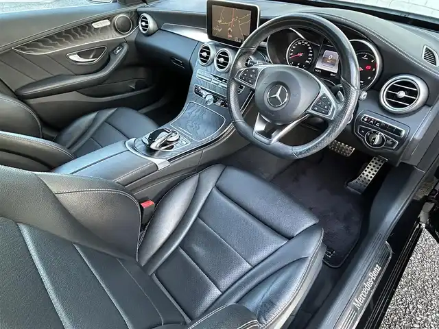 メルセデス・ベンツ Ｃ２２０ｄ 福岡県 2016(平28)年 7.7万km オブシディアンブラック 純正8.4インチHDDナビ/ (AM/FM/Bluetooth/CD/DVD/フルセグTV)/バックカメラ/走行安全システム/・PRE-SAFEブレーキ/・レーンキープアシスト/・アテンションアシスト/・クルーズコントロール/・オートライト/・クリアランスソナー/・コーナーセンサー/・ブラインドスポットアシスト/横滑り防止/ブレーキホールド/アイドリングストップ/純正18インチAW/前後ドライブレコーダーYupiteru【SN-TW90di】/ETC/革巻きステアリング/ステアリングスイッチ/パドルシフト/黒レザーシート/シートポジションメモリースイッチ/パワーシート(D/N席)/シートヒーター(D/N席)/トランクリッド/USB充電ソケット/電格ウィンカーミラー/プッシュスタート/純正フロアマット/スペアキー×1/保証書/取扱説明書