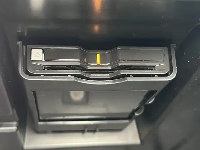 ボルボ ボルボ ＸＣ６０ アルティメット B5 AWD 山形県 2023(令5)年 1.7万km クリスタルホワイトP パノラマサンルーフ/アダプティブクルーズコントロール/純正9インチディスプレイナビ/・Bluetooth/AppleCarPlay/AndroidAuto/・Google Playアプリ/パイロットアシスト/ステアリングアシスト付ブラインドスポット/衝突回避・被害軽減ブレーキ/フルアクティブハイビーム(LEDヘッドライト)/レインセンサー/パワーバックドア/フットオープナー/シートヒーター/エアシート/ステアリングヒーター/エアサスペンション/前後ドライブレコーダー/harman/kardonプレミアムサウンド/ヘッドアップディスプレイ