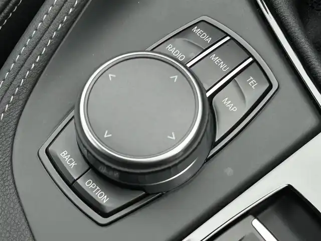 ＢＭＷ Ｘ１ xDrive 18d xライン 茨城県 2017(平29)年 5.2万km アルピンホワイトⅢ アドバンスドアクティブＳＦＴ　/ＡＣＣ　/ＨＵＤ　/インテリジェントＳＦＴ　/ＬＤＷ　/Ｂカメラ　/ＰＤＣ　/半革　/ナビ　/ＢＴ　/ＵＳＢ　/ＤＶＤ　/ＬＥＤ　/アンビエントライト　/ＰＷテールゲート　/ＥＴＣ　/ドラレコ　/禁煙車
