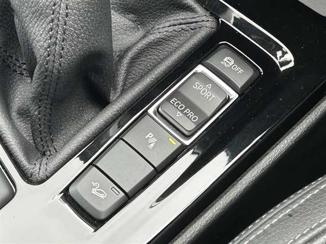 ＢＭＷ Ｘ１ xDrive 18d xライン 茨城県 2017(平29)年 5.2万km アルピンホワイトⅢ アドバンスドアクティブＳＦＴ　/ＡＣＣ　/ＨＵＤ　/インテリジェントＳＦＴ　/ＬＤＷ　/Ｂカメラ　/ＰＤＣ　/半革　/ナビ　/ＢＴ　/ＵＳＢ　/ＤＶＤ　/ＬＥＤ　/アンビエントライト　/ＰＷテールゲート　/ＥＴＣ　/ドラレコ　/禁煙車