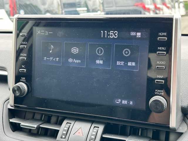 トヨタ ＲＡＶ４ G 大阪府 2021(令3)年 4.2万km ホワイトパールクリスタルシャイン 純正ディスプレイオーディオ/バック・フロント・サイドカメラ/ブラインドスポットモニター/衝突被害軽減システム/レーンキープアシスト/コーナーセンサー/アダクティブクルーズコントロール/オートライト/オートマチックハイビーム/ＴＲＤエアロパーツ/純正アルミホイール/純正フロアマット/シートヒーター/ステアリングヒーター/パワーシート/前後ドライブレコーダー/ＥＴＣ/ルーフレール/LEDヘッドライト