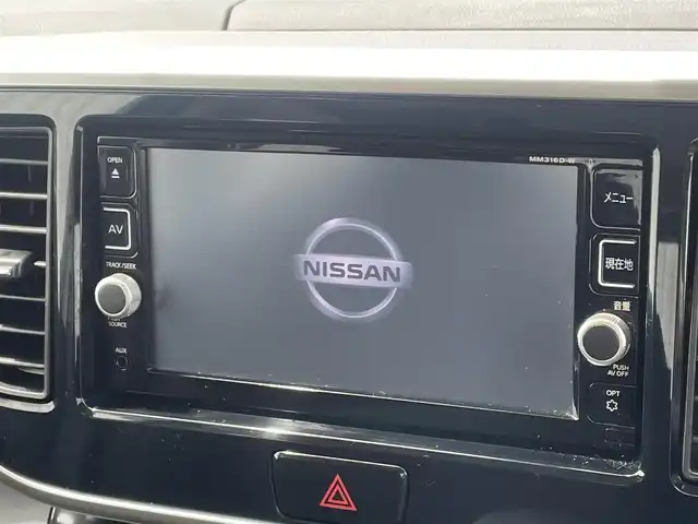 日産 デイズ ルークス HWS X Vセレクション 福岡県 2016(平28)年 4.7万km チタニウムグレーメタリック 純正ナビ（ＭＭ３１６Ｄ－Ｗ）　アラウンドビューモニター　エマージェンシーブレーキ　両側パワースライドドア　ＨＩＤヘッドライト　スマートキー　プッシュスタート　フルセグテレビ　ＣＤ／ＤＶＤ再生　純正ＡＷ