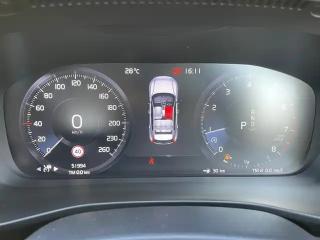 ボルボ ＸＣ４０ T4 AWD インスクリプション 石川県 2020(令2)年 5.2万km オニキスブラックP 純正メモリナビ/（フルセグ/Bluetooth）/衝突回避/自動駐車/全方位カメラ/クリアランスソナー/クルーズコントロール/パワーバックドア/パノラマガラスルーフ/プレミアムサウンド/レッドレザー/シートヒーター/パワーシート/LEDヘッドライト/純正AW