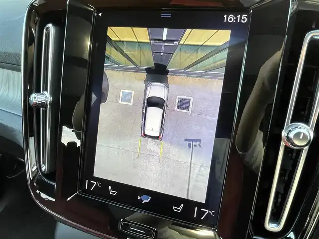 ボルボ ＸＣ４０ T4 AWD インスクリプション 石川県 2020(令2)年 5.2万km オニキスブラックP 純正メモリナビ/（フルセグ/Bluetooth）/衝突回避/自動駐車/全方位カメラ/クリアランスソナー/クルーズコントロール/パワーバックドア/パノラマガラスルーフ/プレミアムサウンド/レッドレザー/シートヒーター/パワーシート/LEDヘッドライト/純正AW