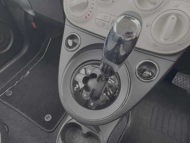 フィアット ５００ スーパーポップチェントヴェンティ 石川県 2019(令1)年 6万km ビアンコ・ガーラ 特別仕様車/ディスプレイオーディオ/AppleCarPlay/Bluetooth/バックカメラ/ドライブレコーダー/ETC/アイドリングストップ /横滑り防止装置/革巻きステアリング/ステアリングリモコン