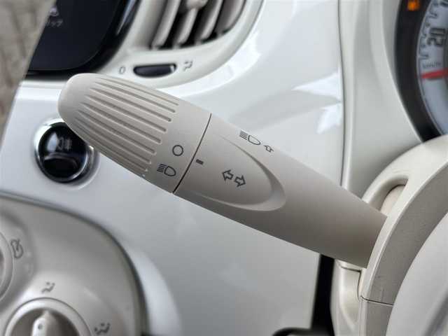 フィアット ５００ スーパーポップチェントヴェンティ 石川県 2019(令1)年 6万km ビアンコ・ガーラ 特別仕様車/ディスプレイオーディオ/AppleCarPlay/Bluetooth/バックカメラ/ドライブレコーダー/ETC/アイドリングストップ /横滑り防止装置/革巻きステアリング/ステアリングリモコン